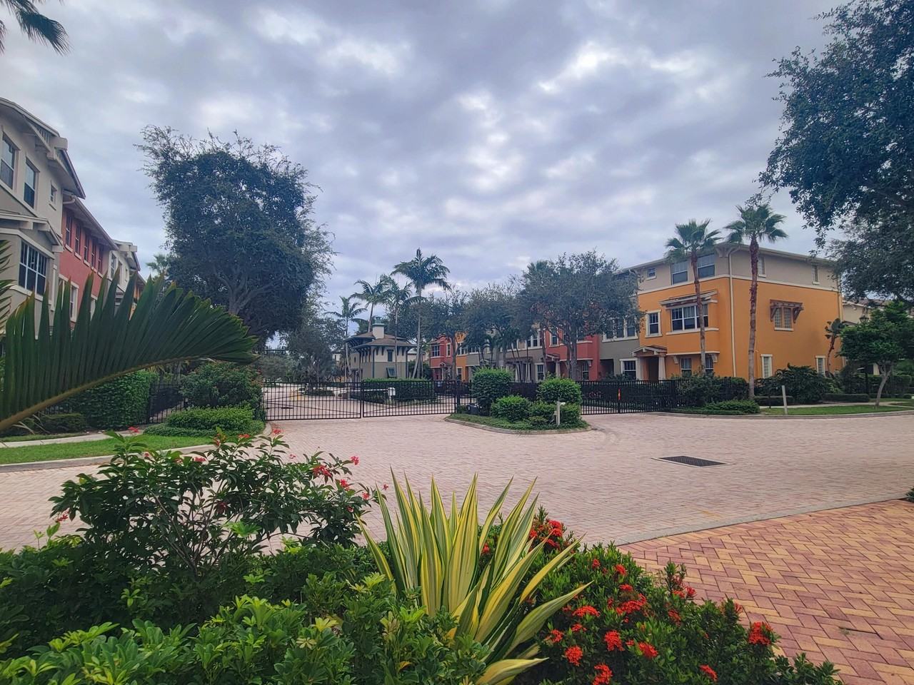 750 Millbrae Ct #750-5 - Photo 6 of 50