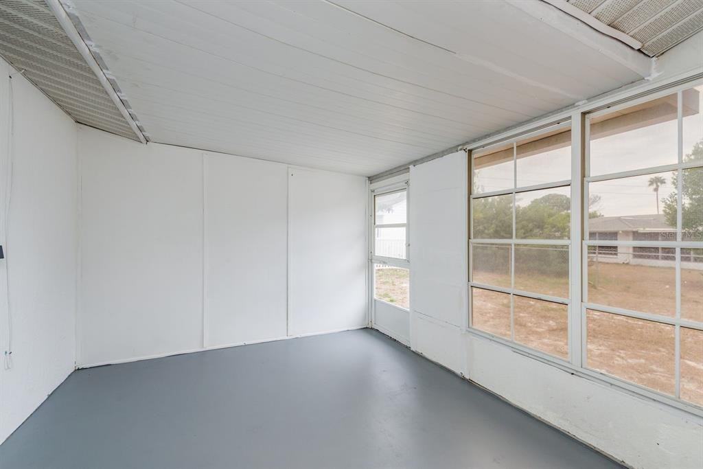 10521 Oak Hill Dr #10521 - Photo 3 of 29