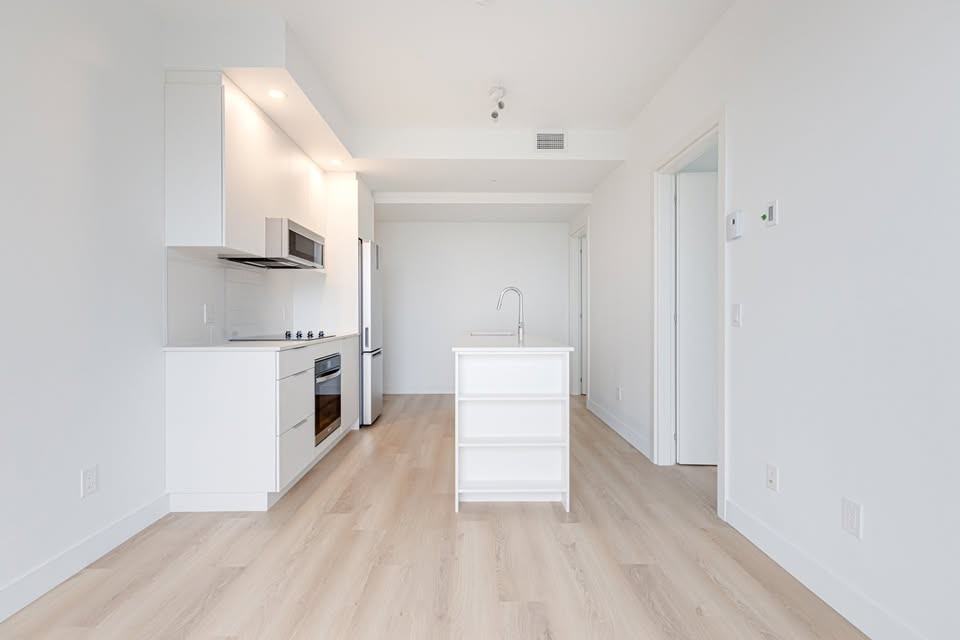 1001 Rue Lucien-L'Allier #1703 - Photo 2 of 36