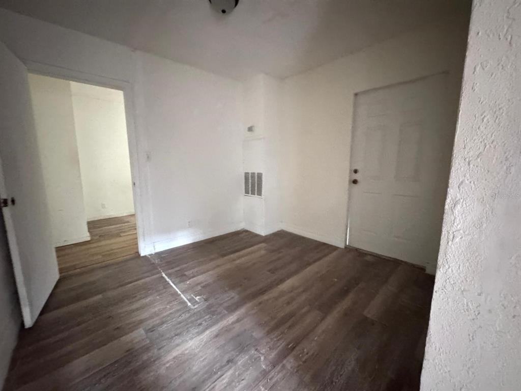 728 Columbia St #728 - Photo 7 of 7