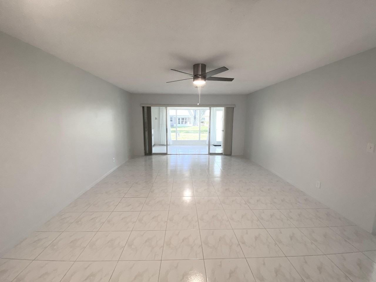 1110 Cactus Ter #1110D - Photo 5 of 33