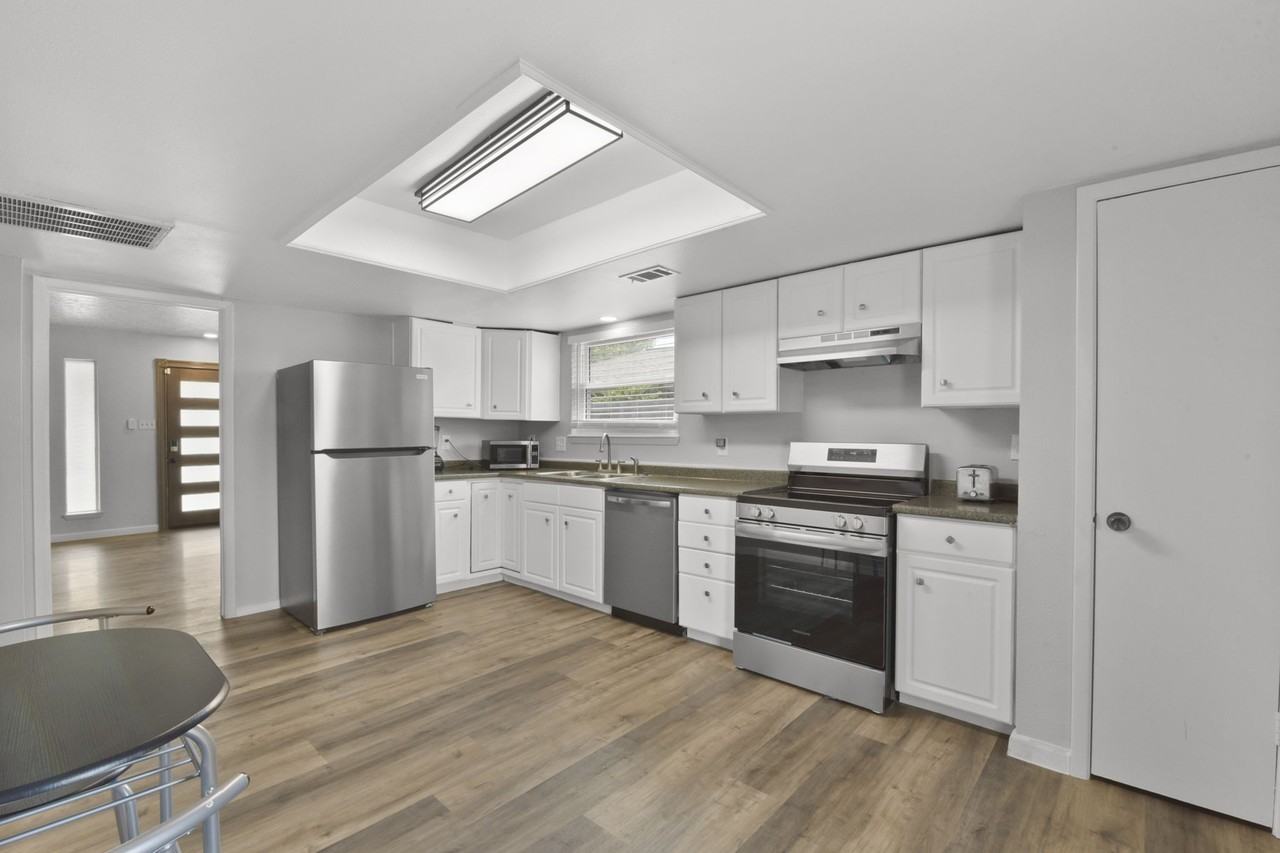 707 Land Grant Dr #707 - Photo 7 of 17