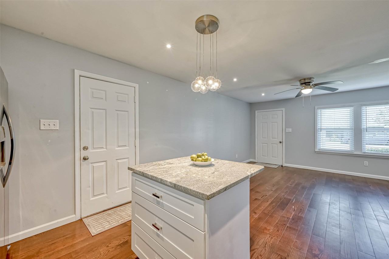 3818 Noah St #3818 - Photo 3 of 30