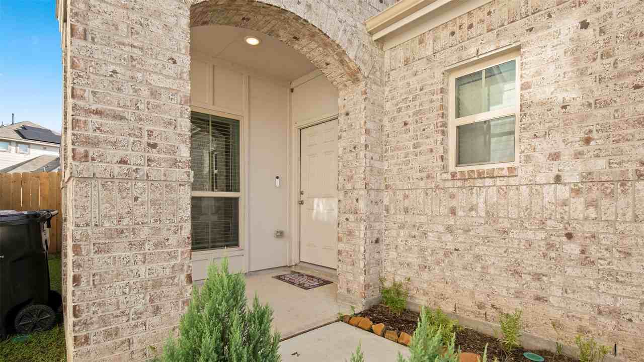 6444 Wenlock Dr #6444 - Photo 2 of 21