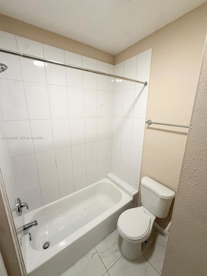 1340 Peri St #1340A - Photo 7 of 9