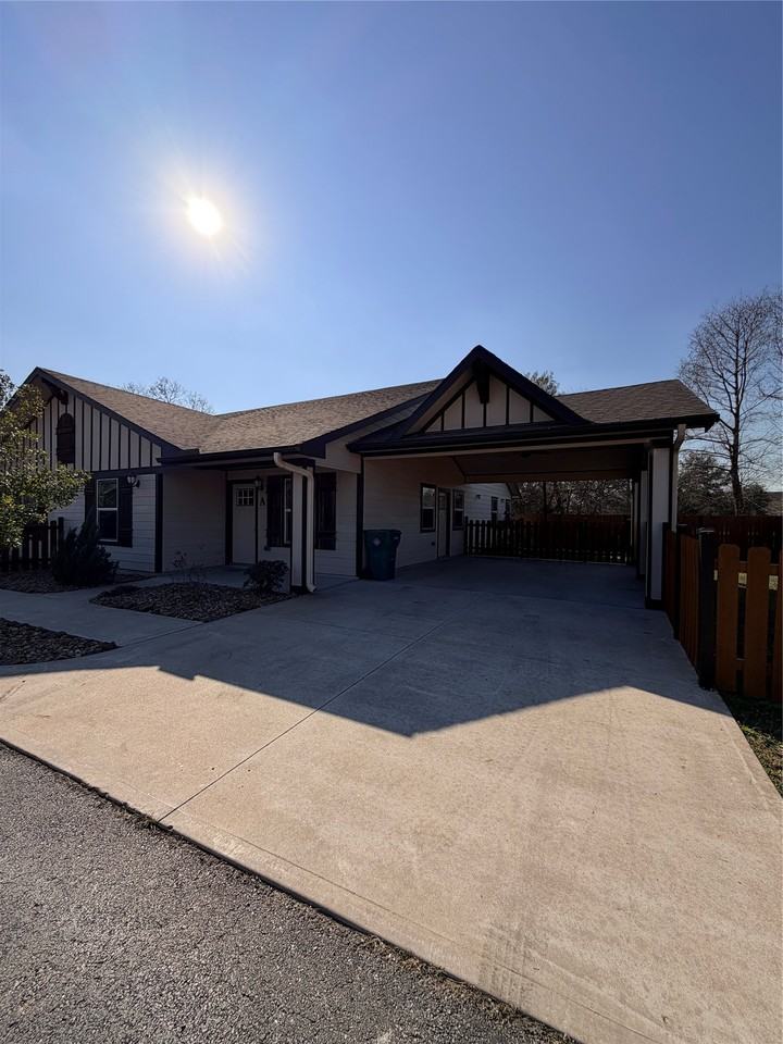 2005 Pasadena Blvd #2005 - Photo 6 of 20