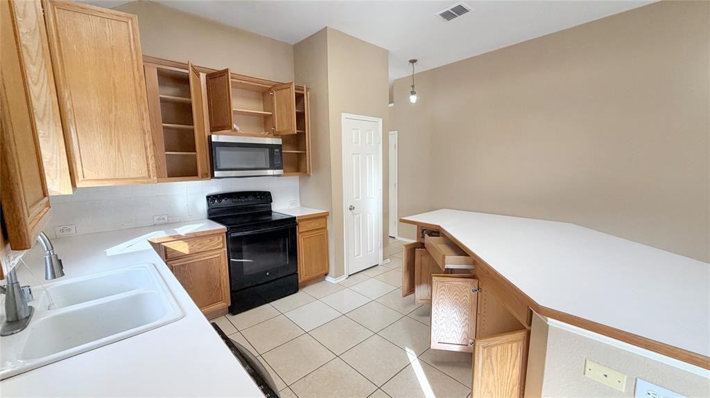 7189 Waterlily Ln #7189 - Photo 2 of 38