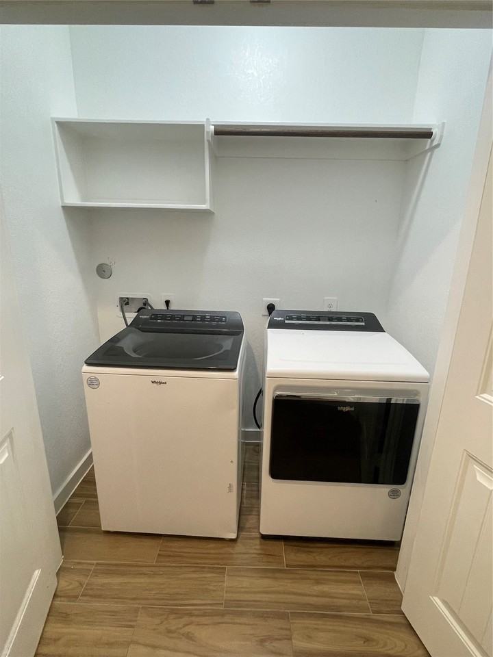 5314 Longmeadow St #5314B - Photo 4 of 32