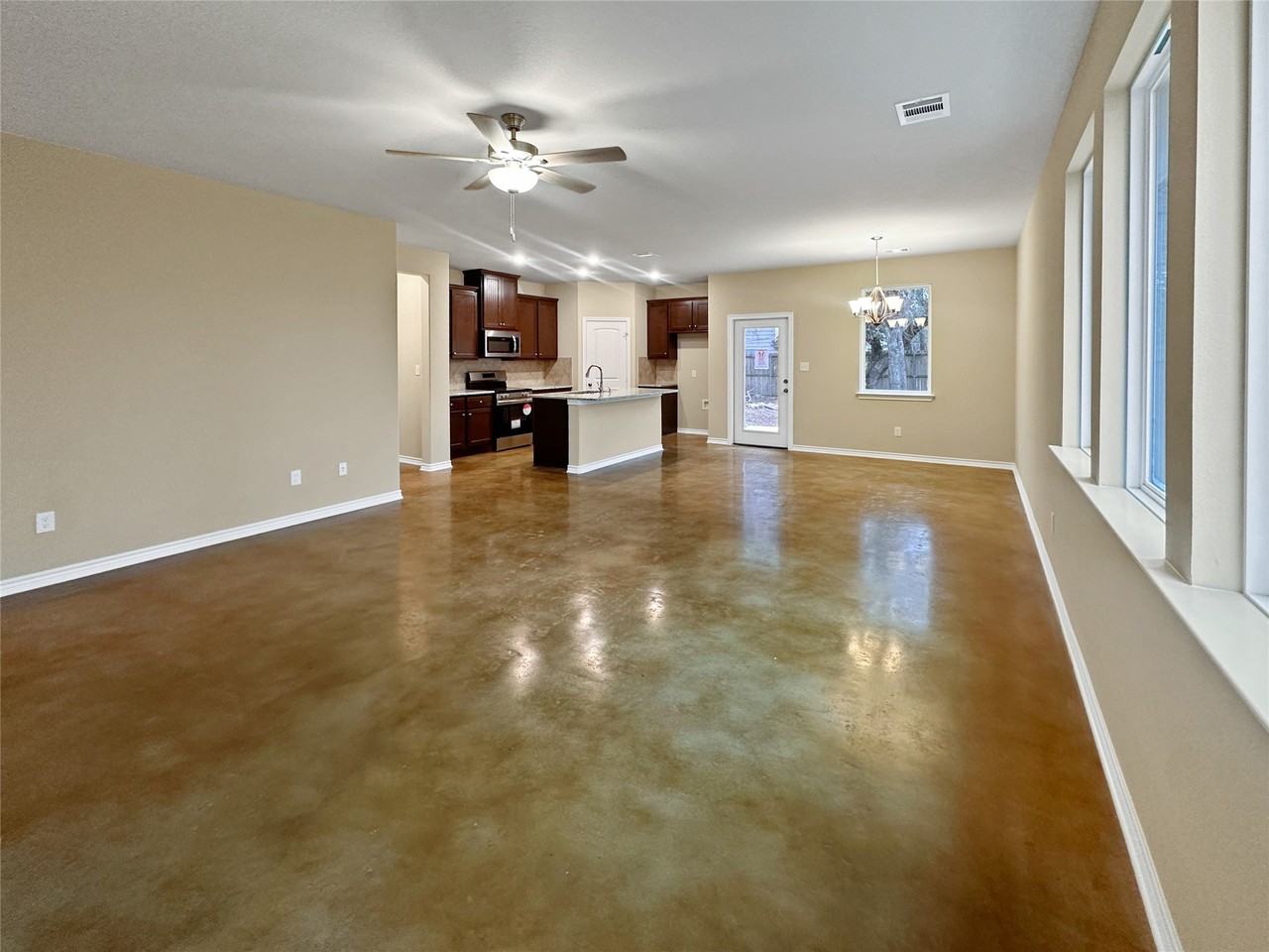 104A Osage Dr #104A - Photo 3 of 13