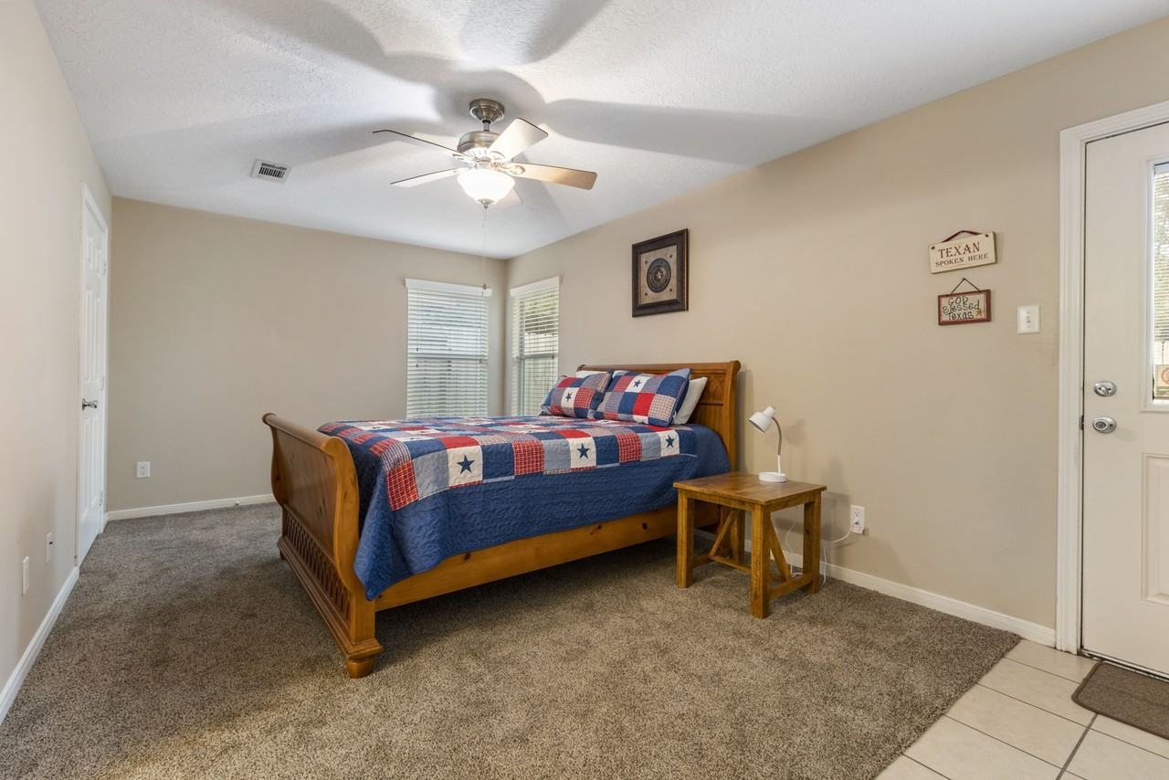 620 Foster St #620 - Photo 2 of 22