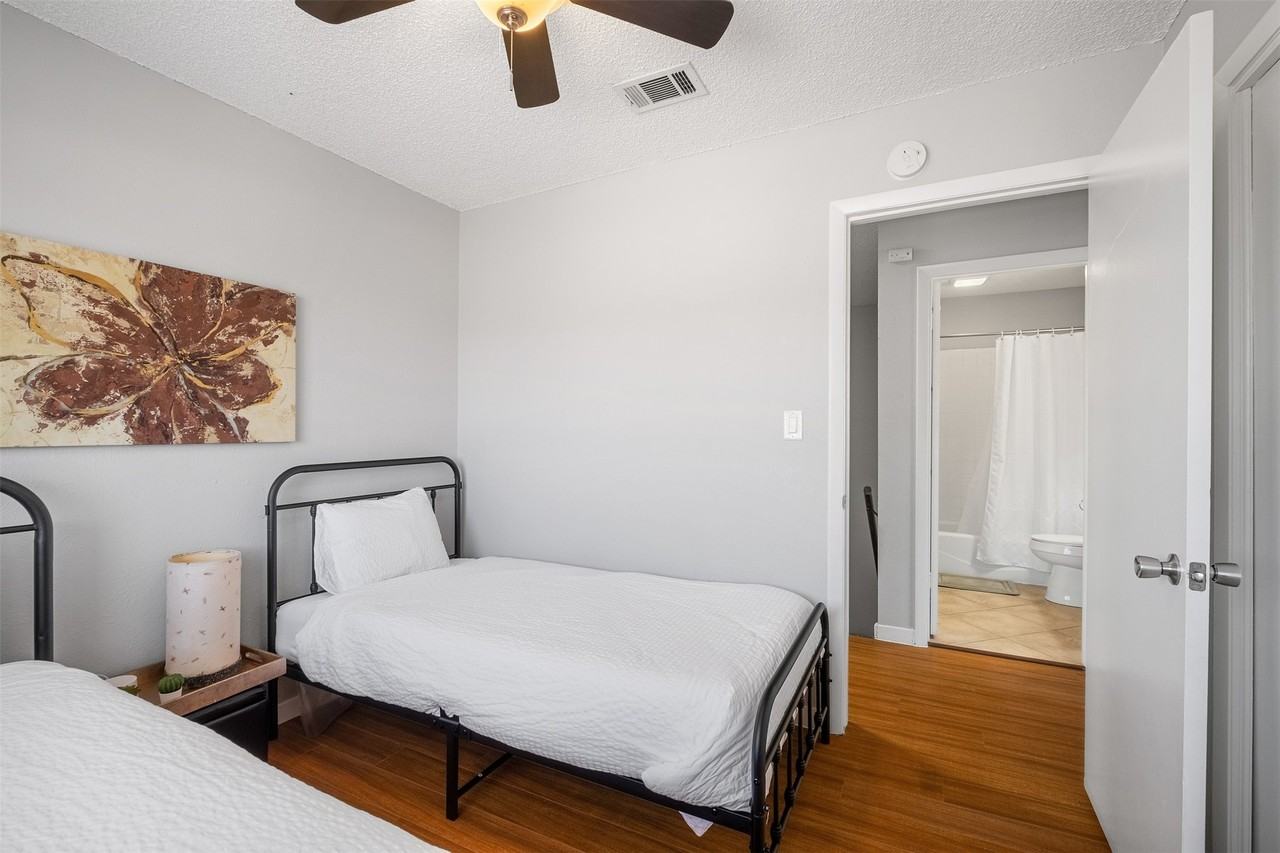 3208 Twinberry Cv #3208A - Photo 2 of 39