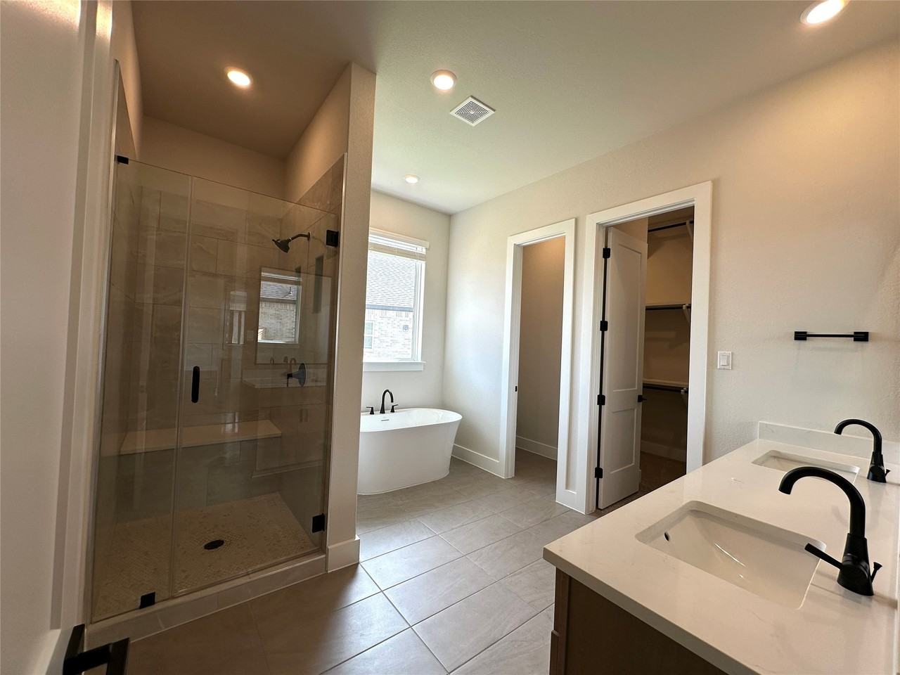 305 E Luna Blue Ln #305 - Photo 7 of 11