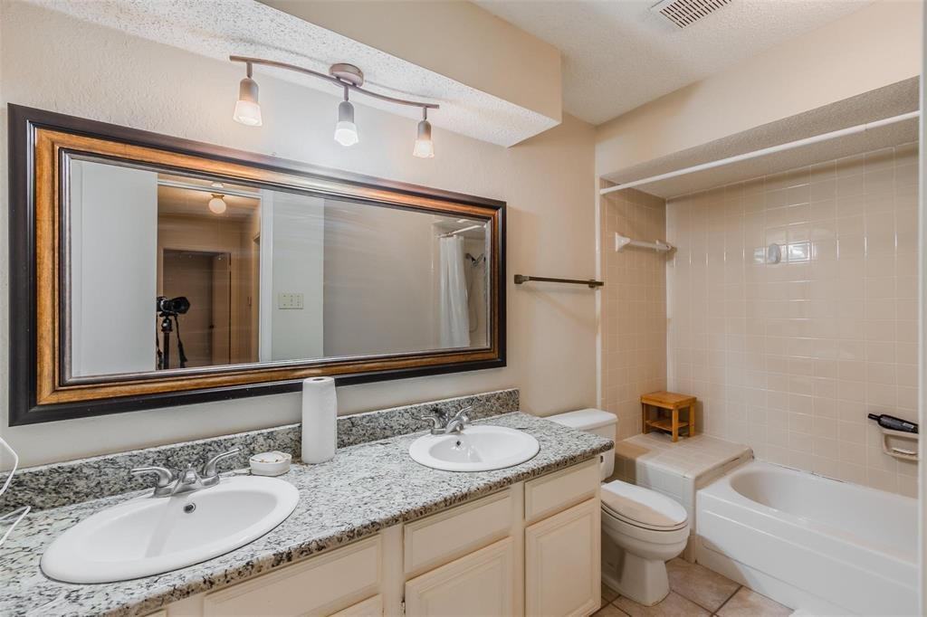 3912 Saint Christopher Ln #3912 - Photo 4 of 12