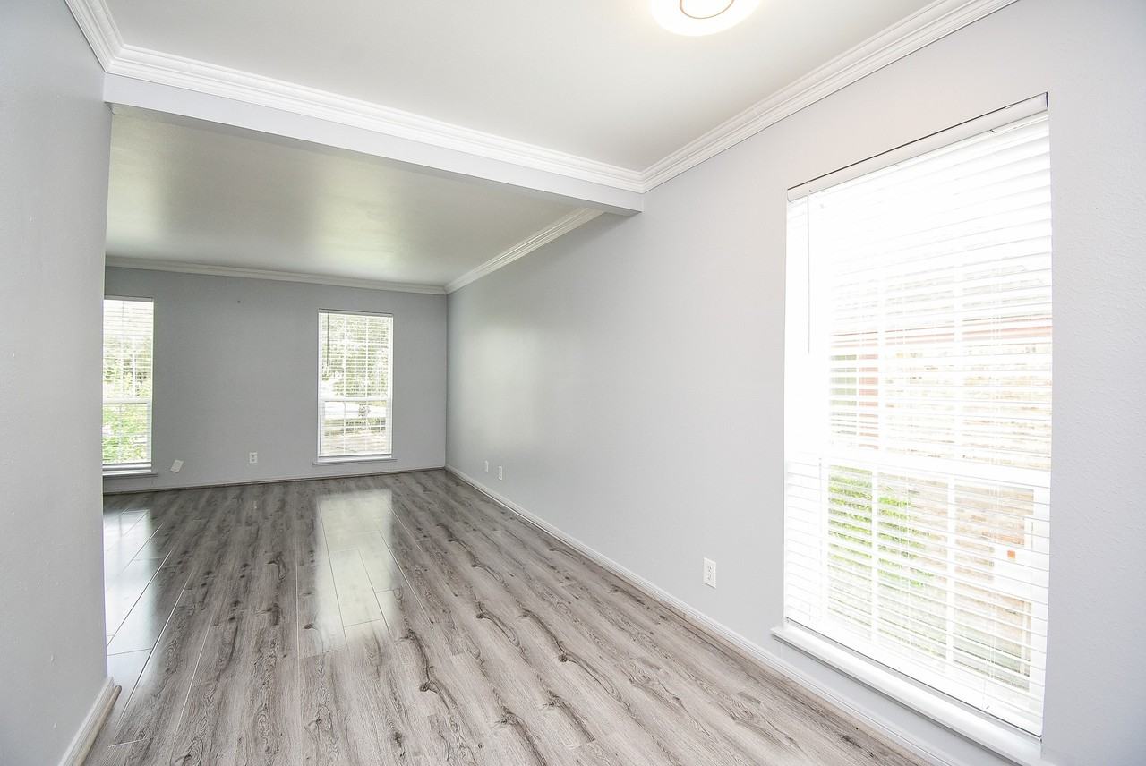 5202 Arboles Dr #5202-3 - Photo 3 of 19