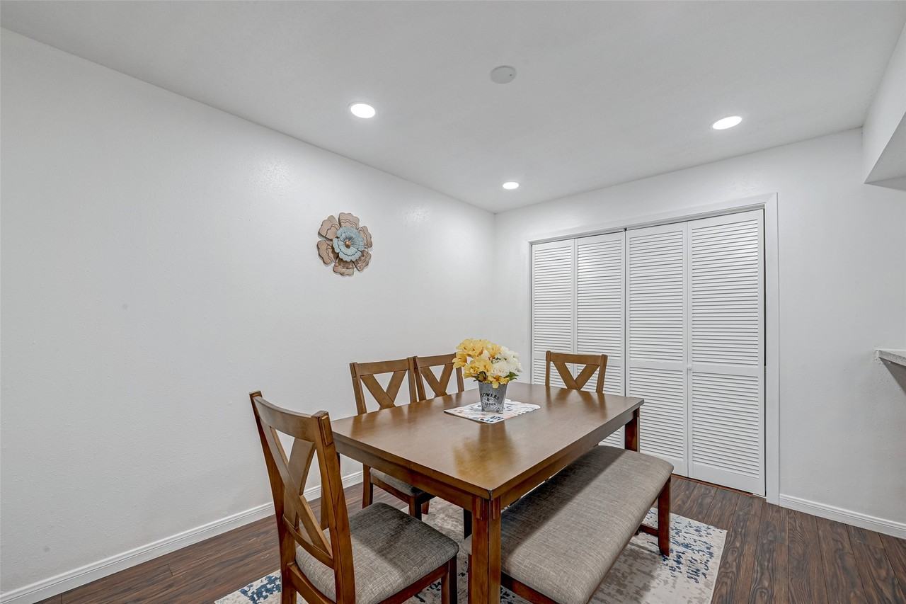 5863 Inwood Dr #5863-3 - Photo 4 of 34