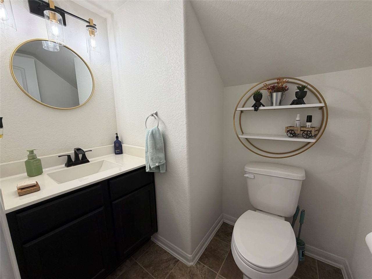 15218 Loys Coves Ct #15218 - Photo 4 of 27