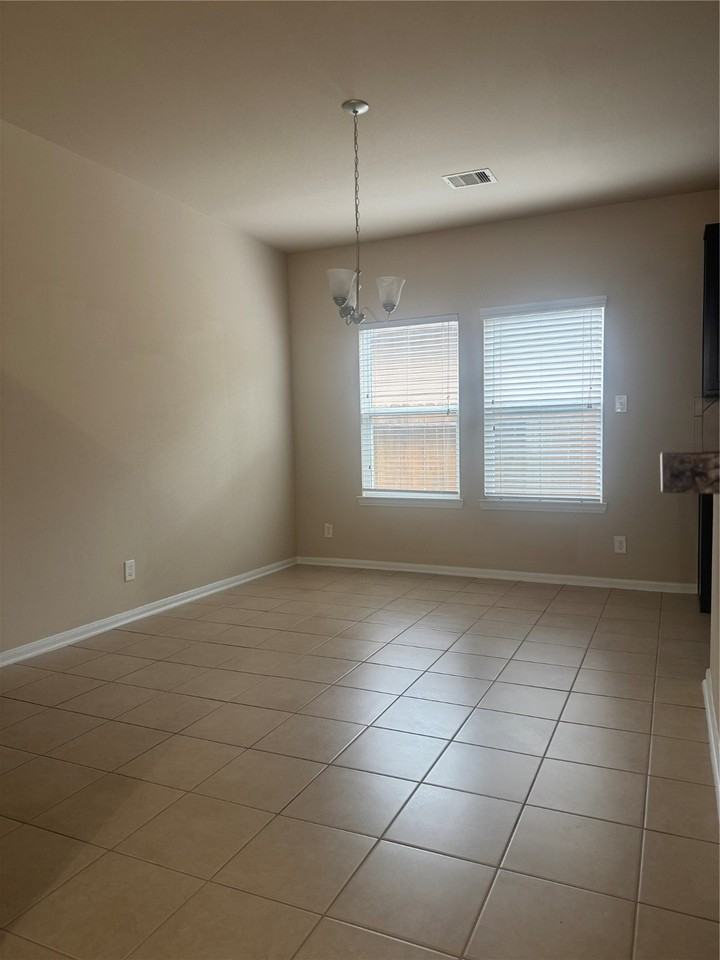 3231 Barton Sky Ln #3231 - Photo 4 of 20