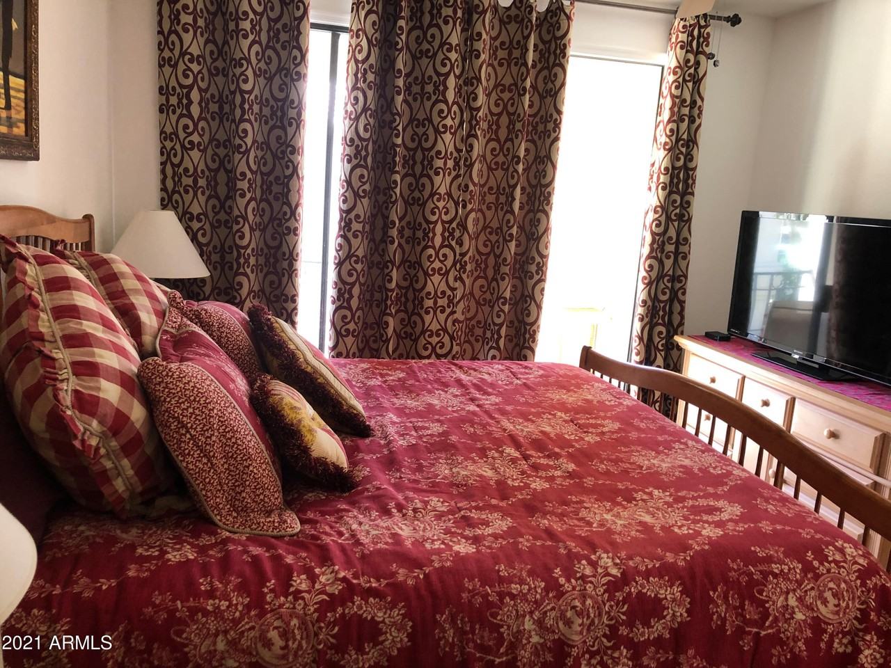 Undisclosed Address #9708-2329 - Photo 2 of 31