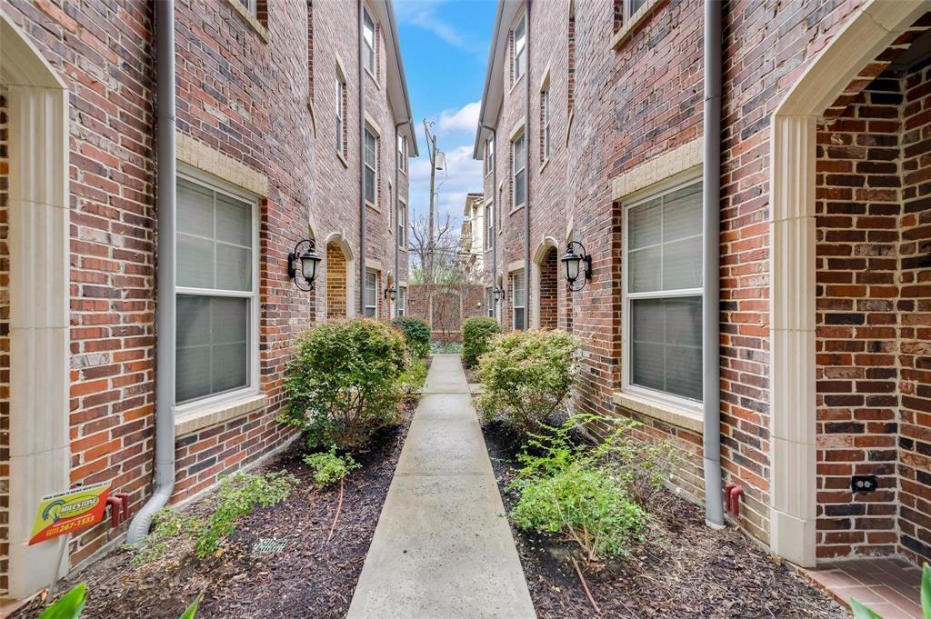 3200 Ross Ave #3200-28 - Photo 5 of 19