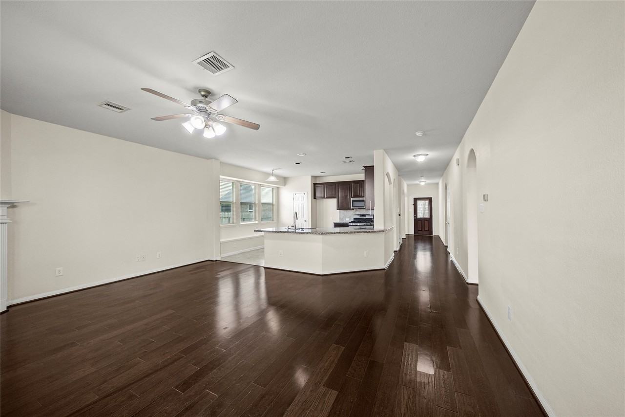 3203 Windsor Ranch Ln #3203 - Photo 3 of 34