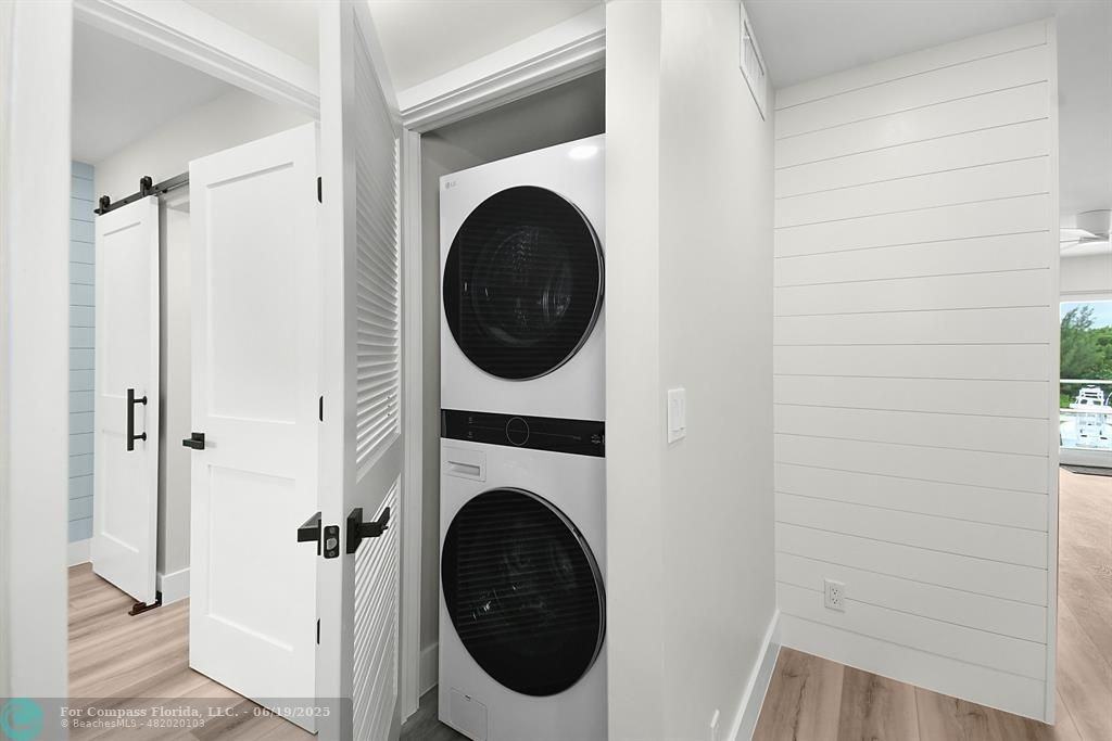 200 N El Mar Dr #200B202 - Photo 4 of 22