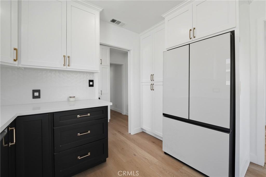 9312 S 6th Ave #9312 - Photo 5 of 21