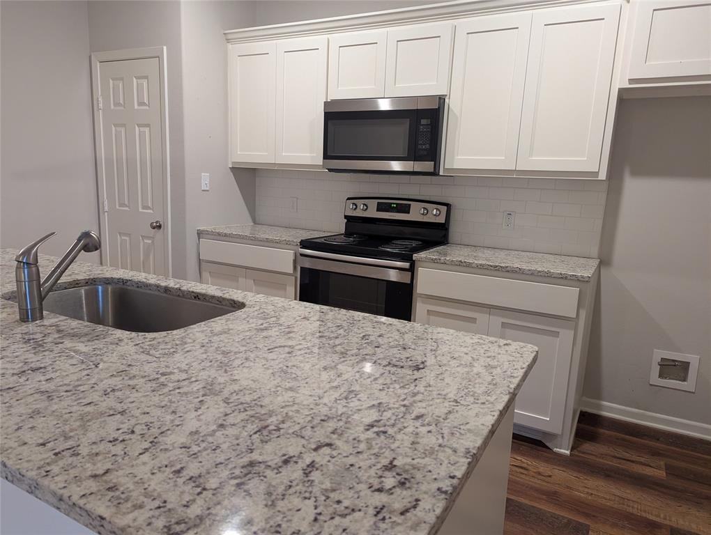 2700 Ginger Ct #2700