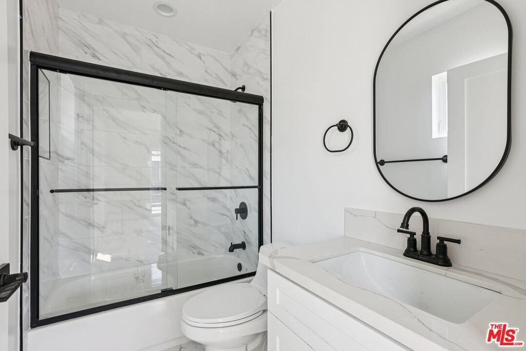 2111 Holly Dr #2111-2 - Photo 7 of 30