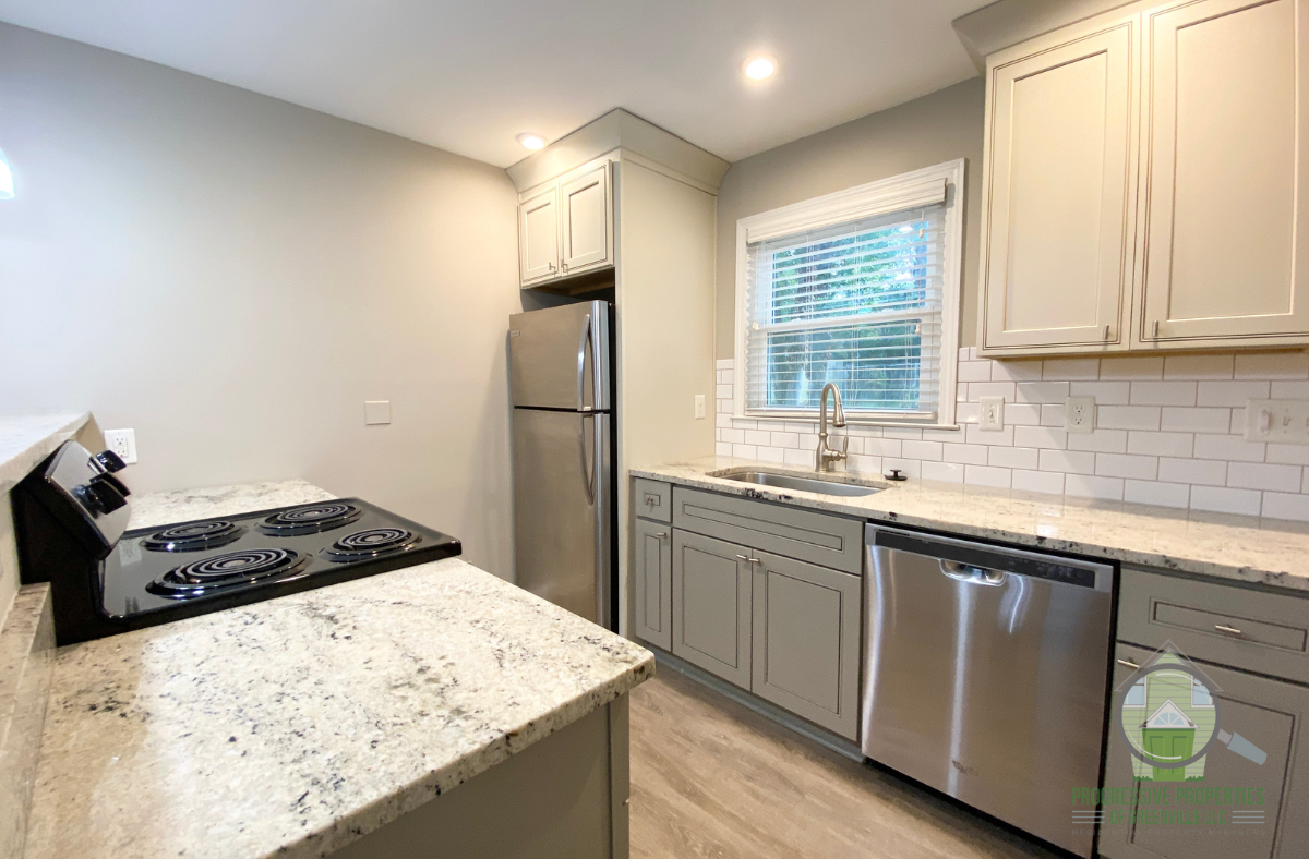 802 Hampton Ave #C - Photo 3 of 13