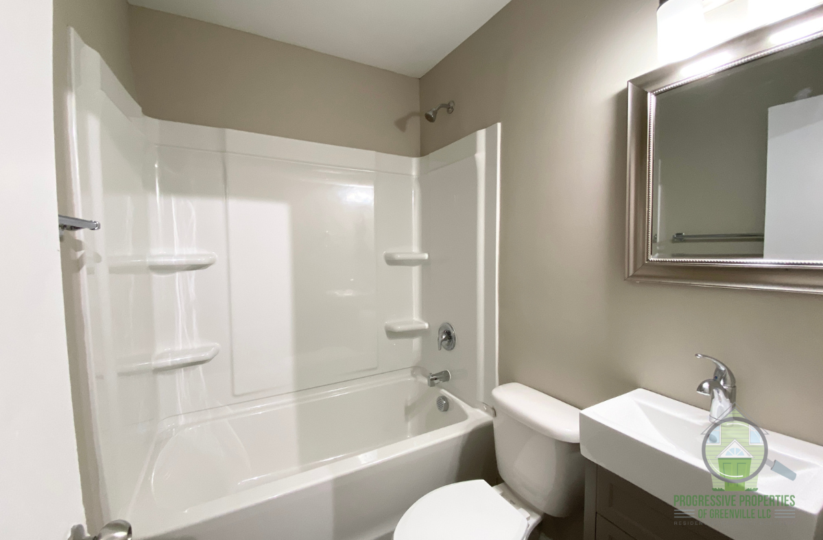 802 Hampton Ave #C - Photo 6 of 13