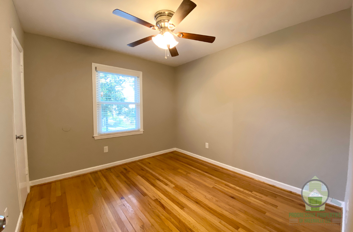 802 Hampton Ave #C - Photo 7 of 13