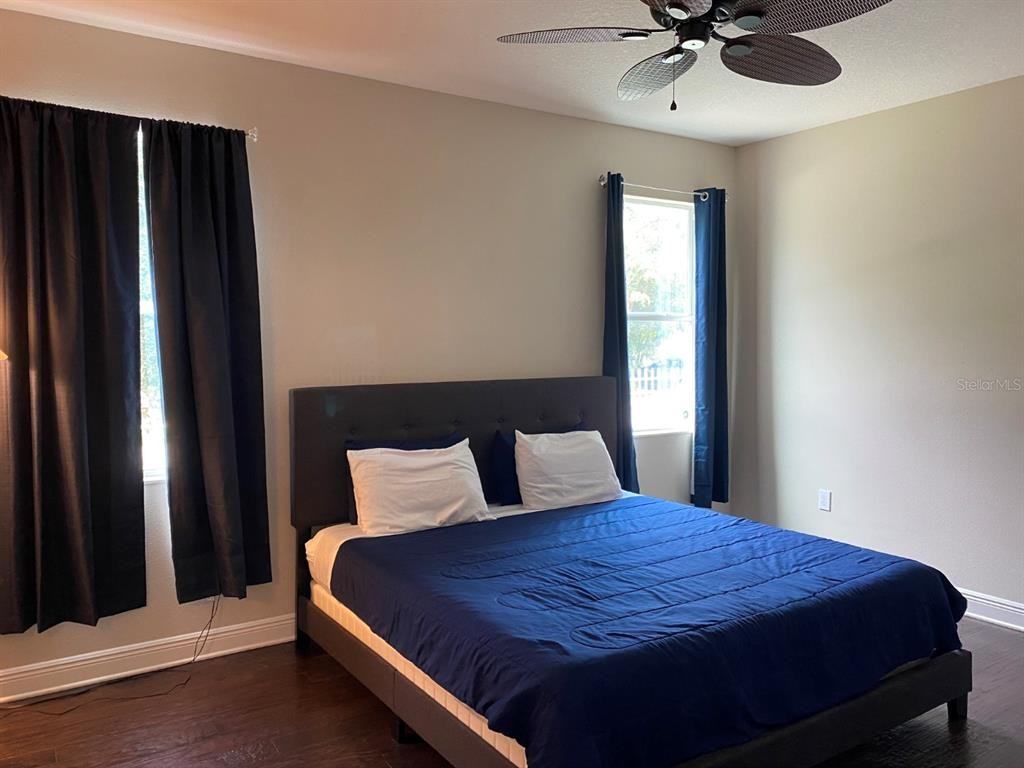 809 N Oregon Ave #809 - Photo 3 of 16