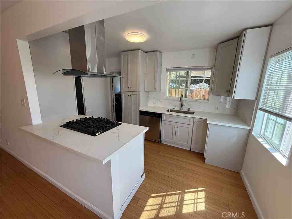 19148 Saticoy St #19148 - Photo 5 of 25