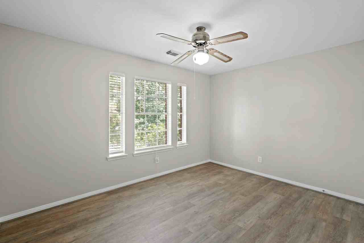 2922 Glen Cullen Ln #2922 - Photo 5 of 37