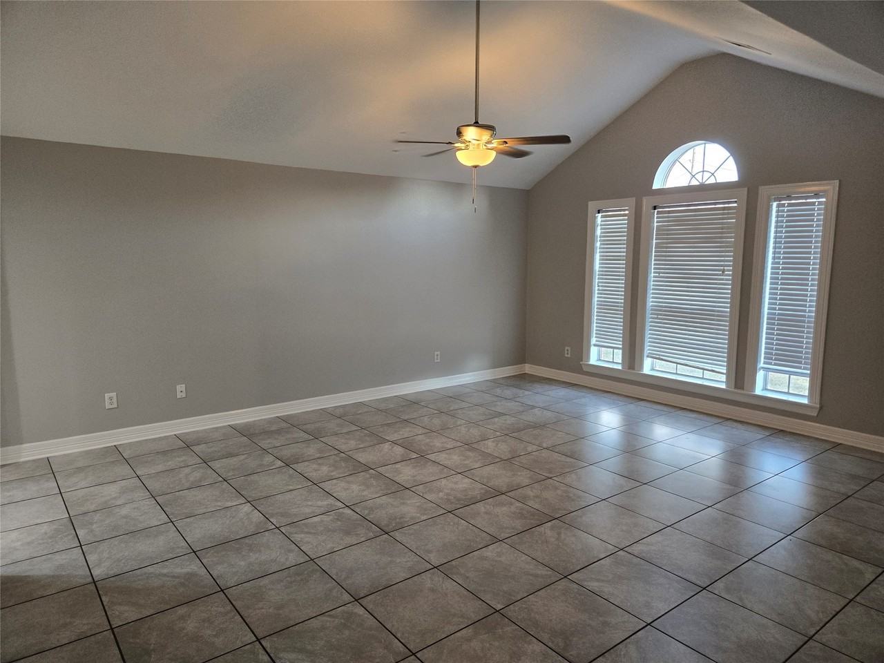 24202 Bar Kay Ln #24202 - Photo 2 of 15