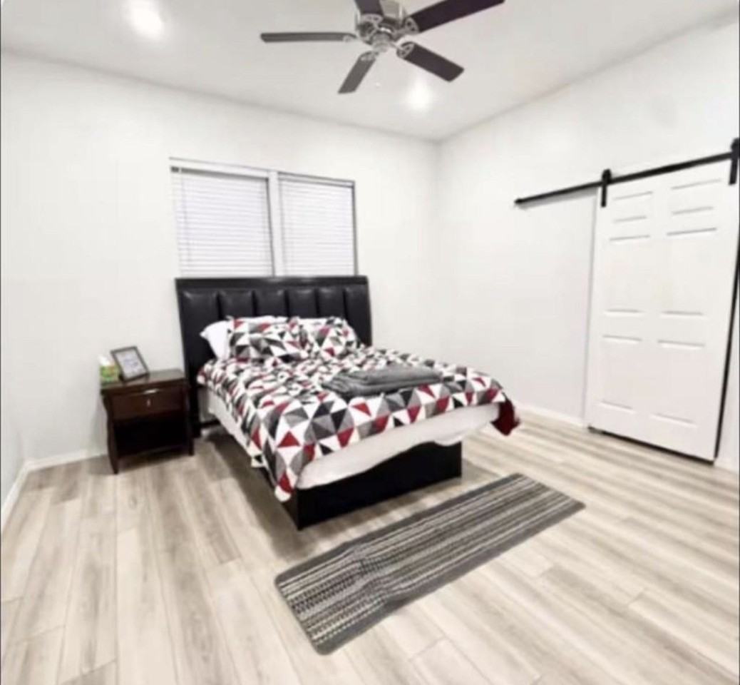 2400 Burkett St #2400 - Photo 2 of 11