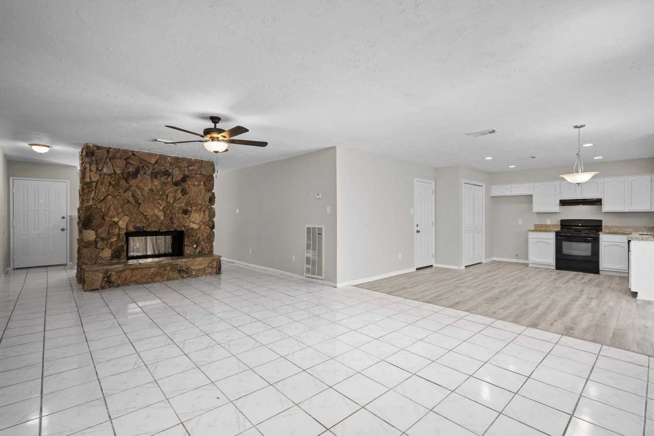 4202 Brandemere Way St #4202 - Photo 4 of 21