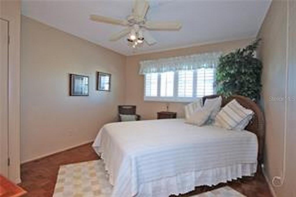 221 Cedarwood Cir #221-221 - Photo 6 of 22