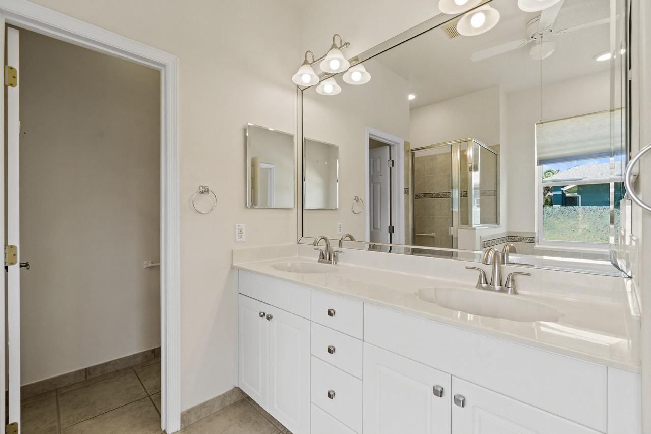 4085 Crooked Mile Rd #4085 - Photo 5 of 48