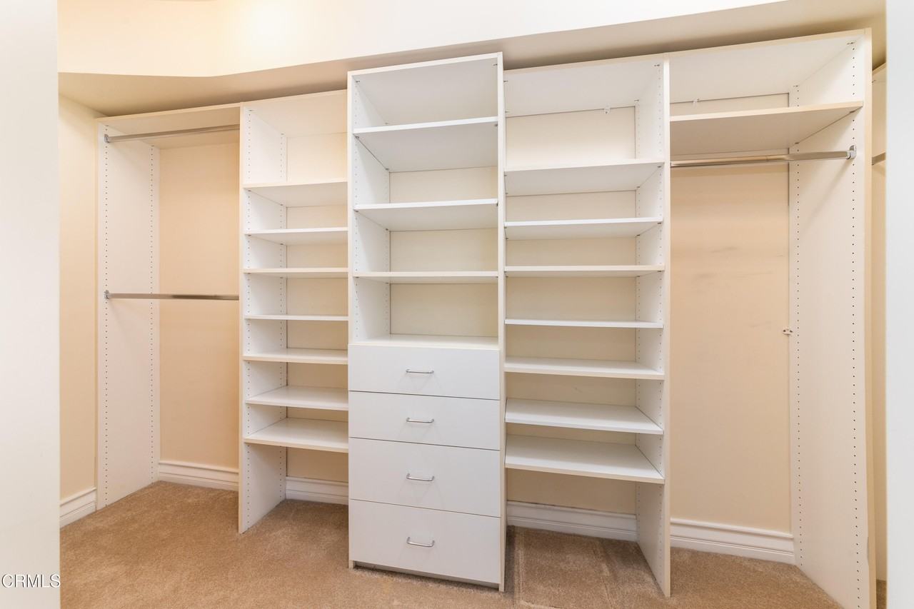 1828 Glendon Ave #1828-101 - Photo 3 of 38