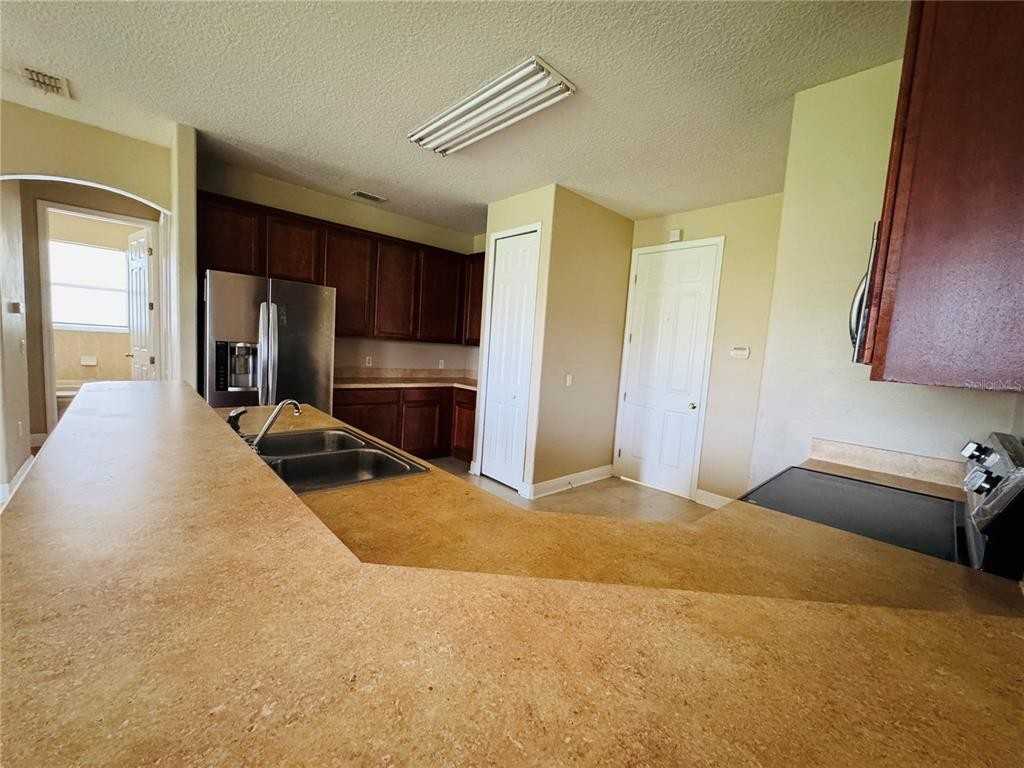 4053 Clipper Ct #4053 - Photo 3 of 17