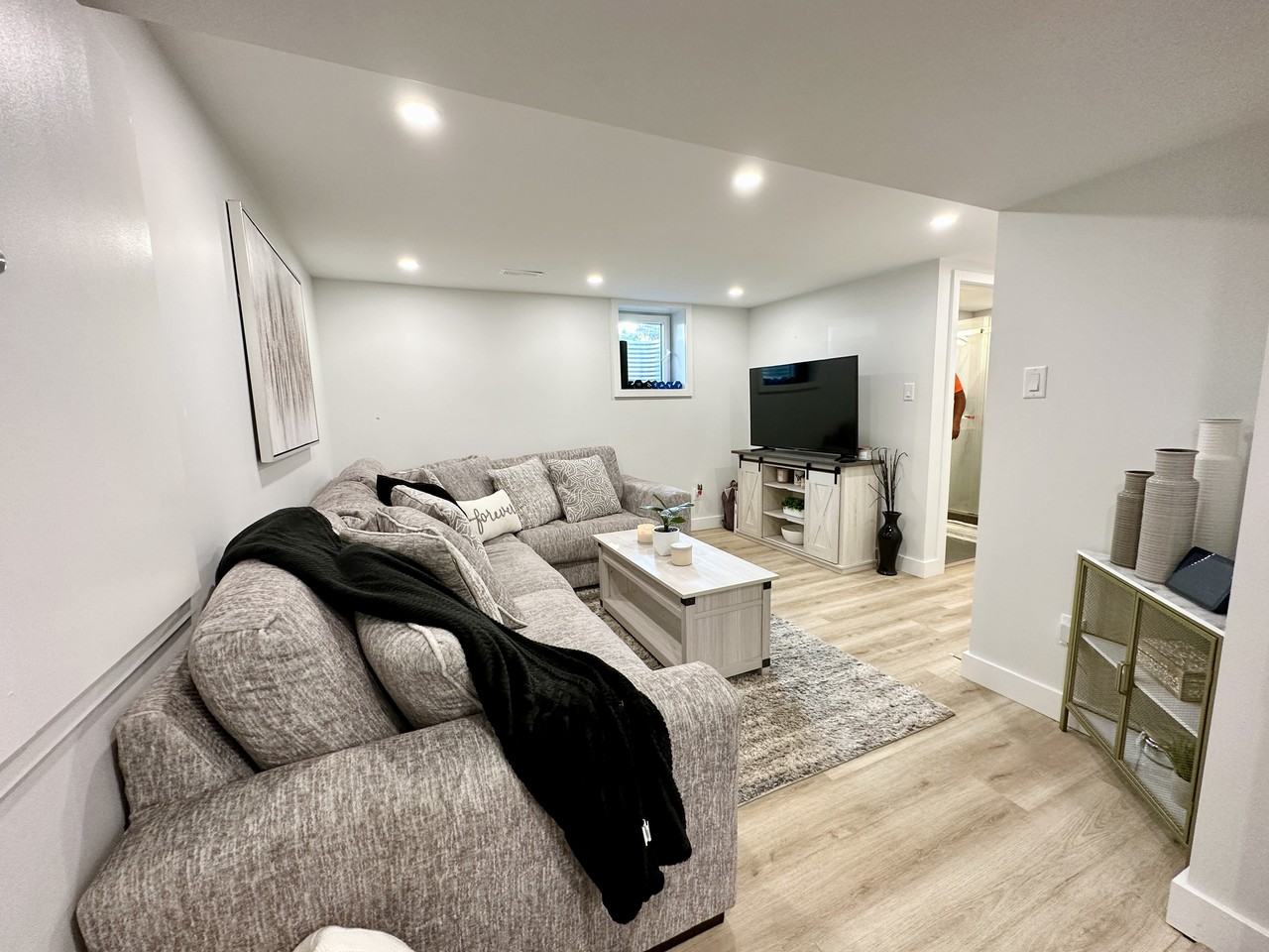 44 Sherry Lane #B - Photo 5 of 17