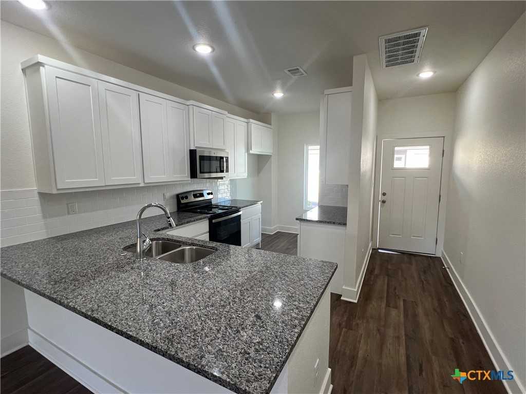 1830 Royal Loop #1830 - Photo 2 of 22