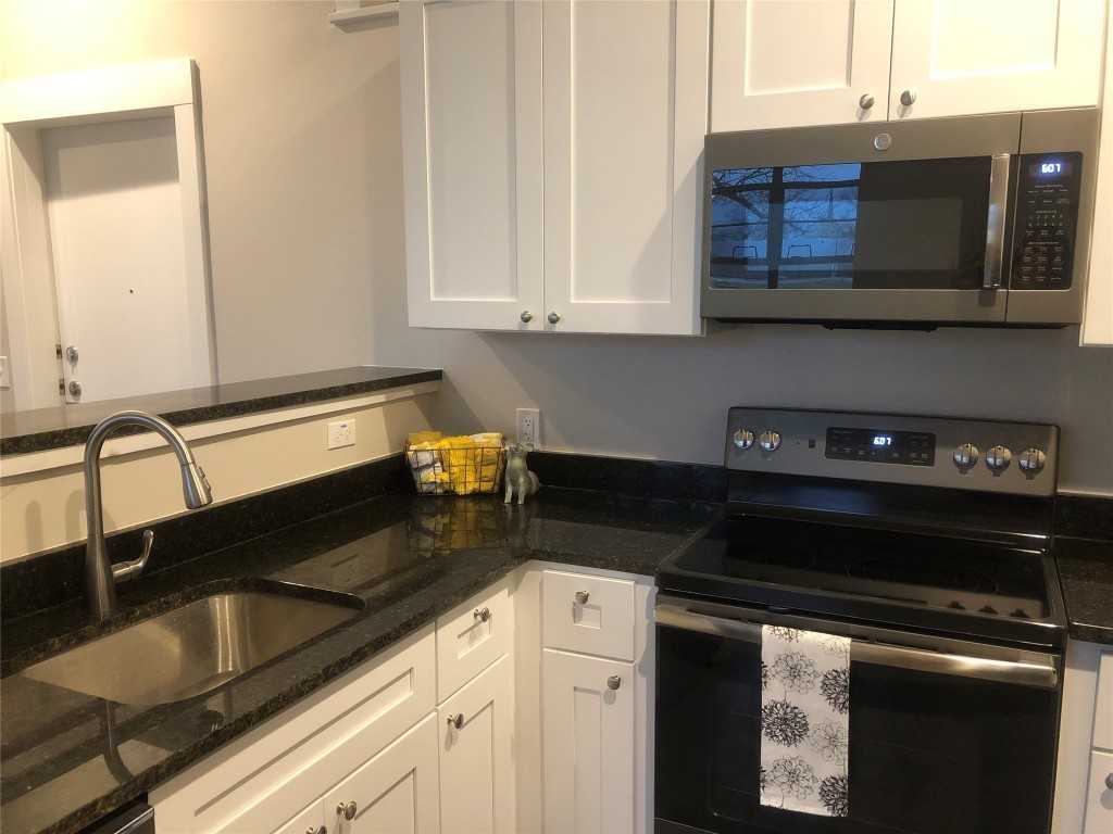 809 Vance St #809 - Photo 5 of 10