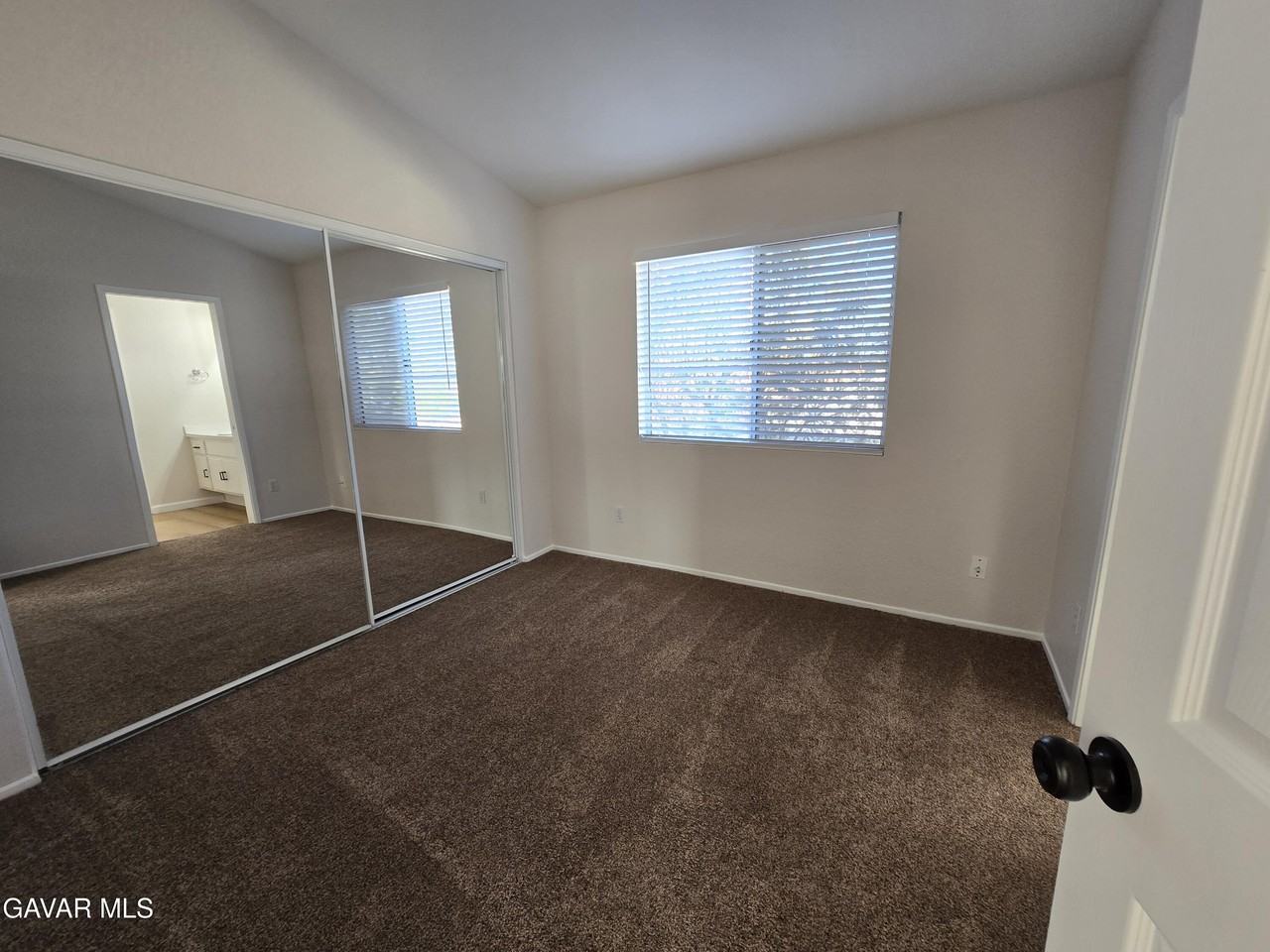 2007 Willowbrook Ave #2007 - Photo 5 of 26