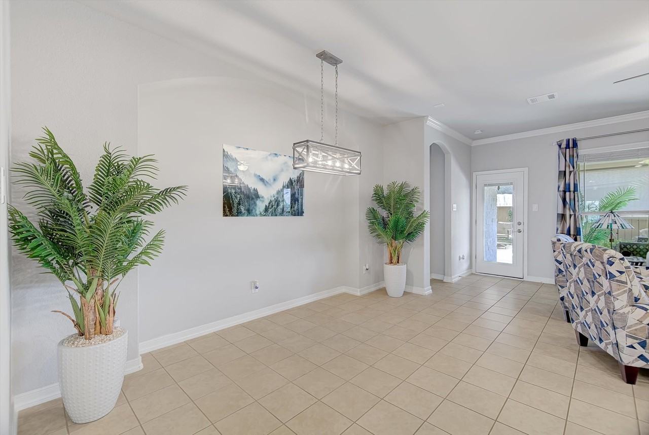 16514 Twinwalker Dr #16514 - Photo 7 of 35