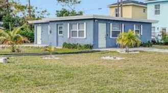 407 Nw 11th Ave - Photo 1 of 1