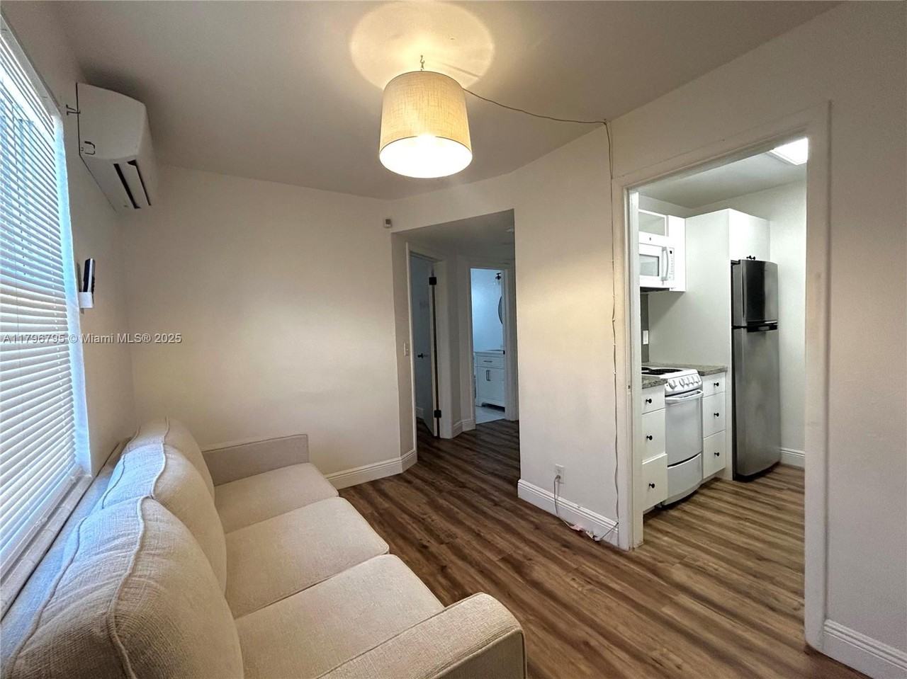 407 Nw 11th Ave #407-407 - Photo 5 of 16