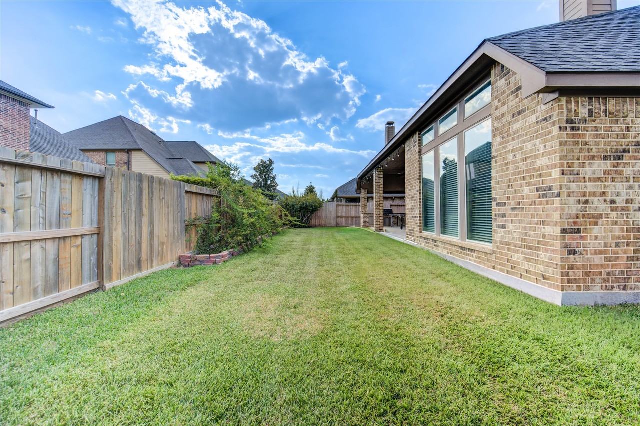 29103 Erica Lee Ct #29103 - Photo 4 of 49