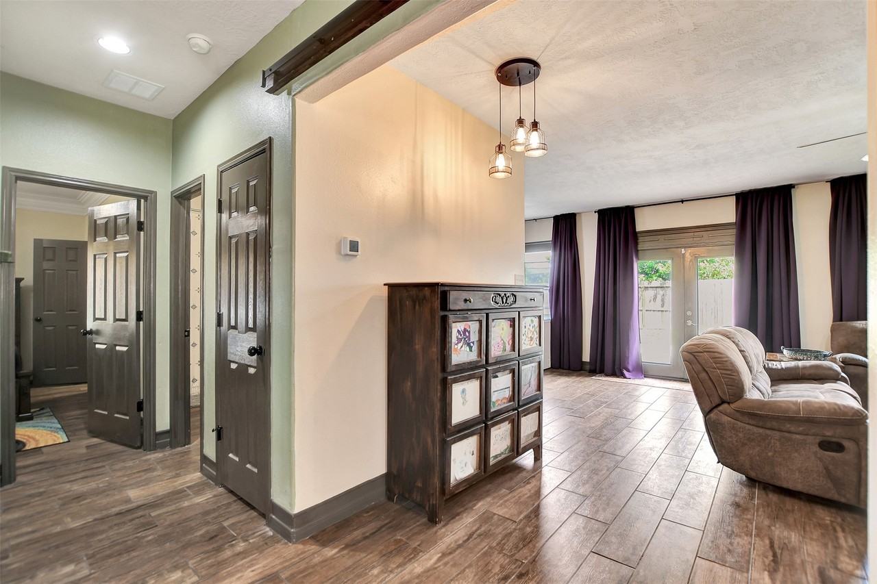 6706 Lindale Manor Ct #6706 - Photo 5 of 47